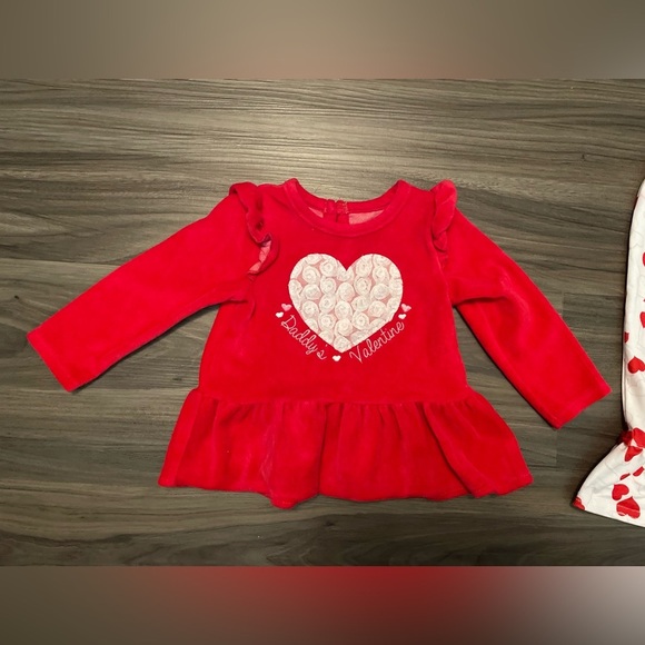 Baby Starters Red Girl Velour Daddy’s Valentine top with bell bottoms size 12M - Picture 8 of 9